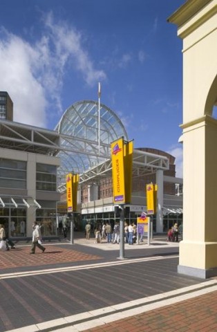 Fabrikverkauf McArthurGlen Fabrikverkauf McArthurGlen