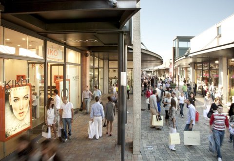 Vicolungo outlet center Vicolungo outlet center