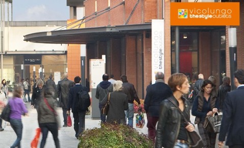 Vicolungo outlet center Vicolungo outlet center